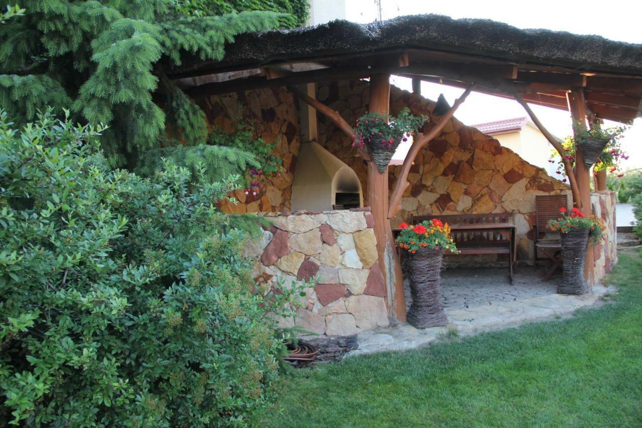 Agro Relax Nowodwor Hotell Exteriör bild